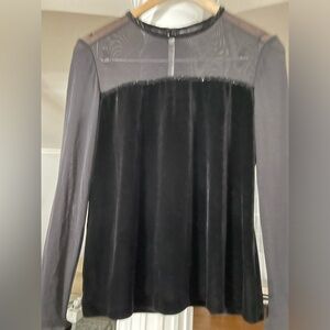 R&K evening women’s long sleeve Velvet and mash sequins size 10 top